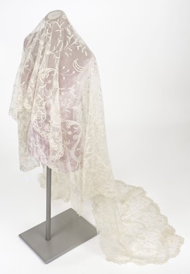 Lot 548 - Lace. A Brussels lace cream veil, early 20th century