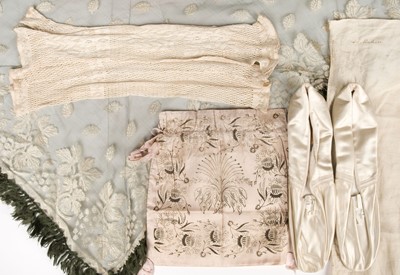 Lot 420 - Clothing. A collection of clothes belonging to Mary Newhall, circa 1828