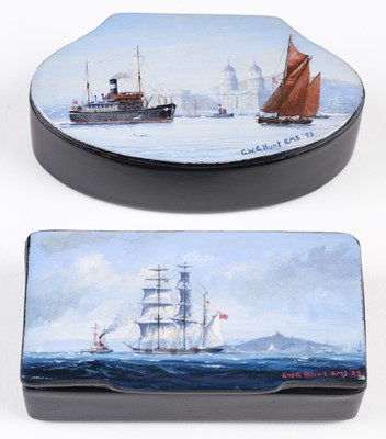 Lot 8 - Hunt (Geoff, died 2008). "Shipping in Greenwich Reach", oil on papier mache rounded snuff box