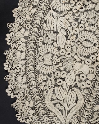 Lot 456 - Lace. A group of Honiton lace, 19th century